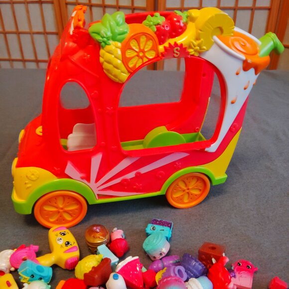 HUGE LOT SHOPKINS FIGURES SMOOTHIE TRUCK 90 MIXED RANDOM MINI FIGURES NO DUPES! - Picture 5 of 5